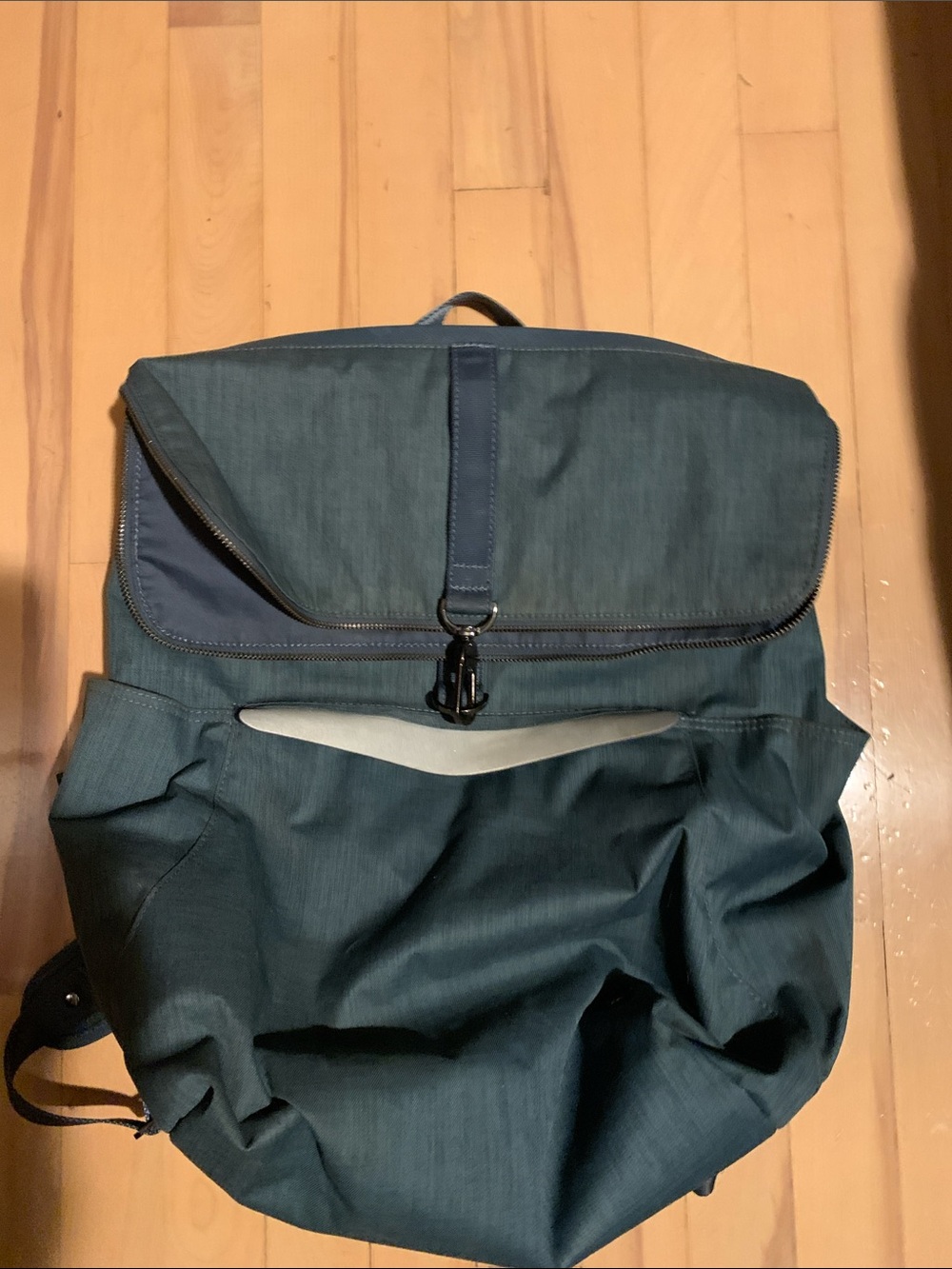 Lululemon Rise & Shine Backpack
Astro Blue - Picture 4 of 9